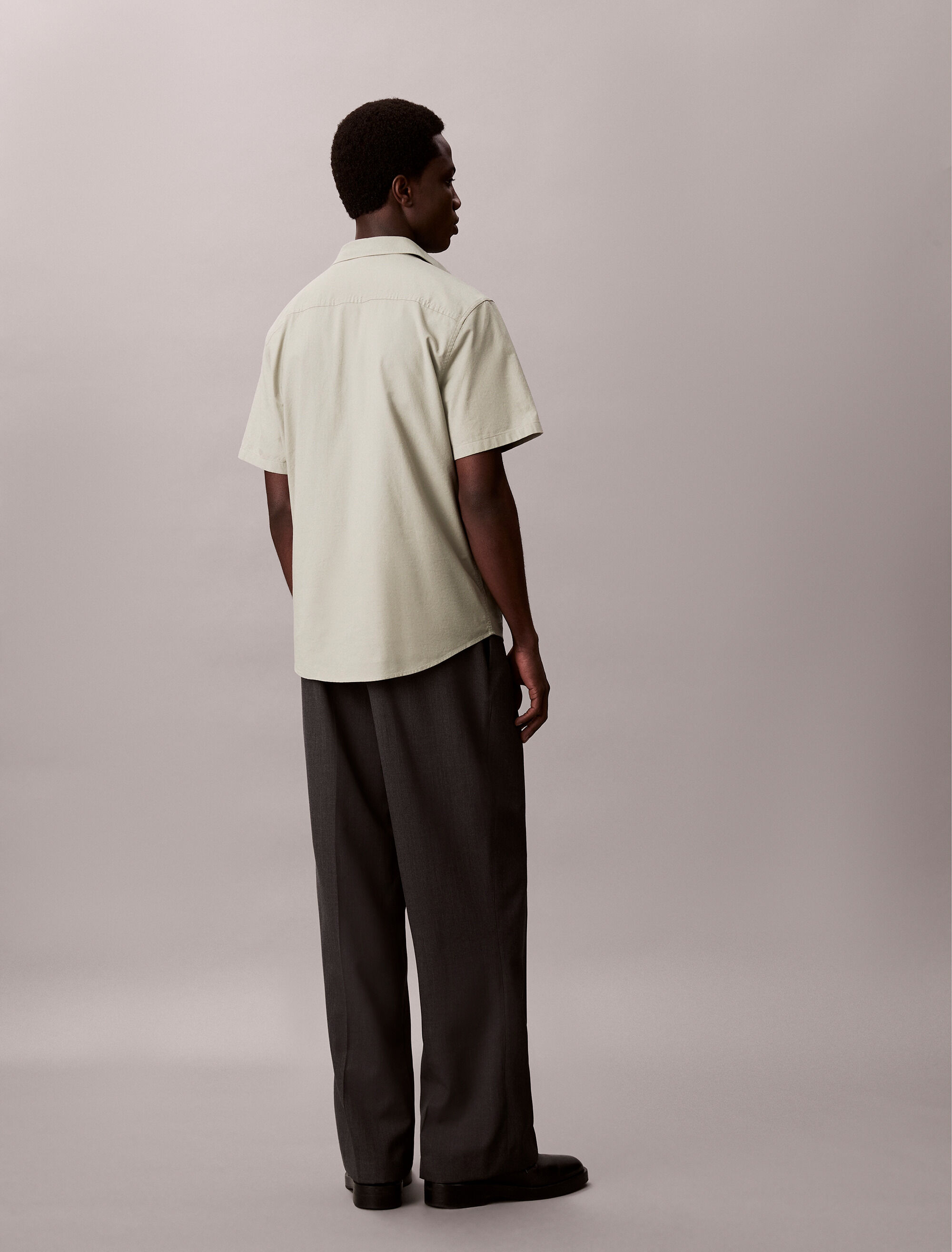 經典牛津襯衫| natural | Calvin Klein 台灣