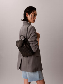 CK Emblem 迷你後背包, BLACK AOP, hi-res