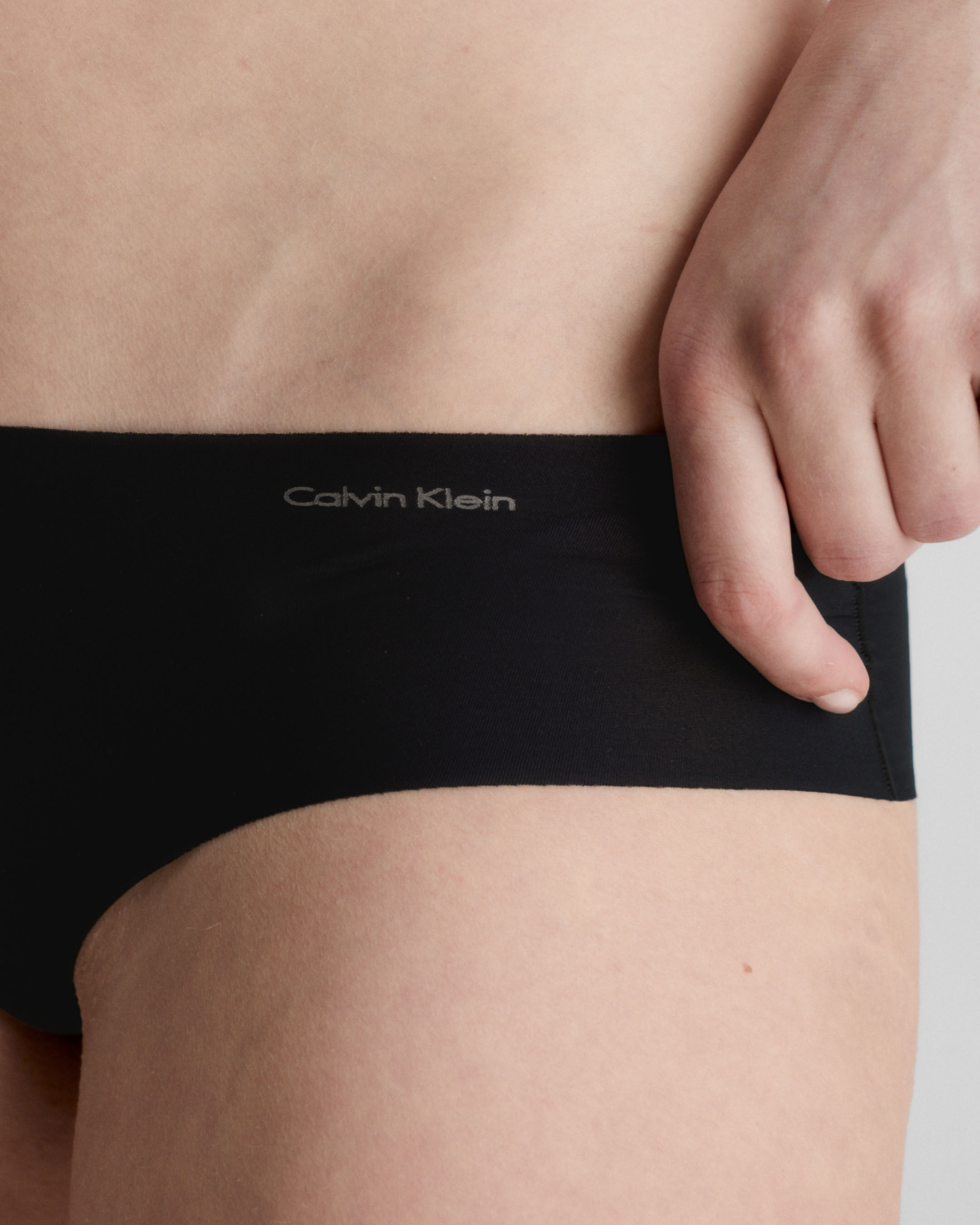 Invisibles Hipster Panty black Calvin Klein Taiwan