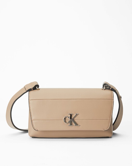 MINIMAL MONOGRAM 翻蓋紋理斜肩包