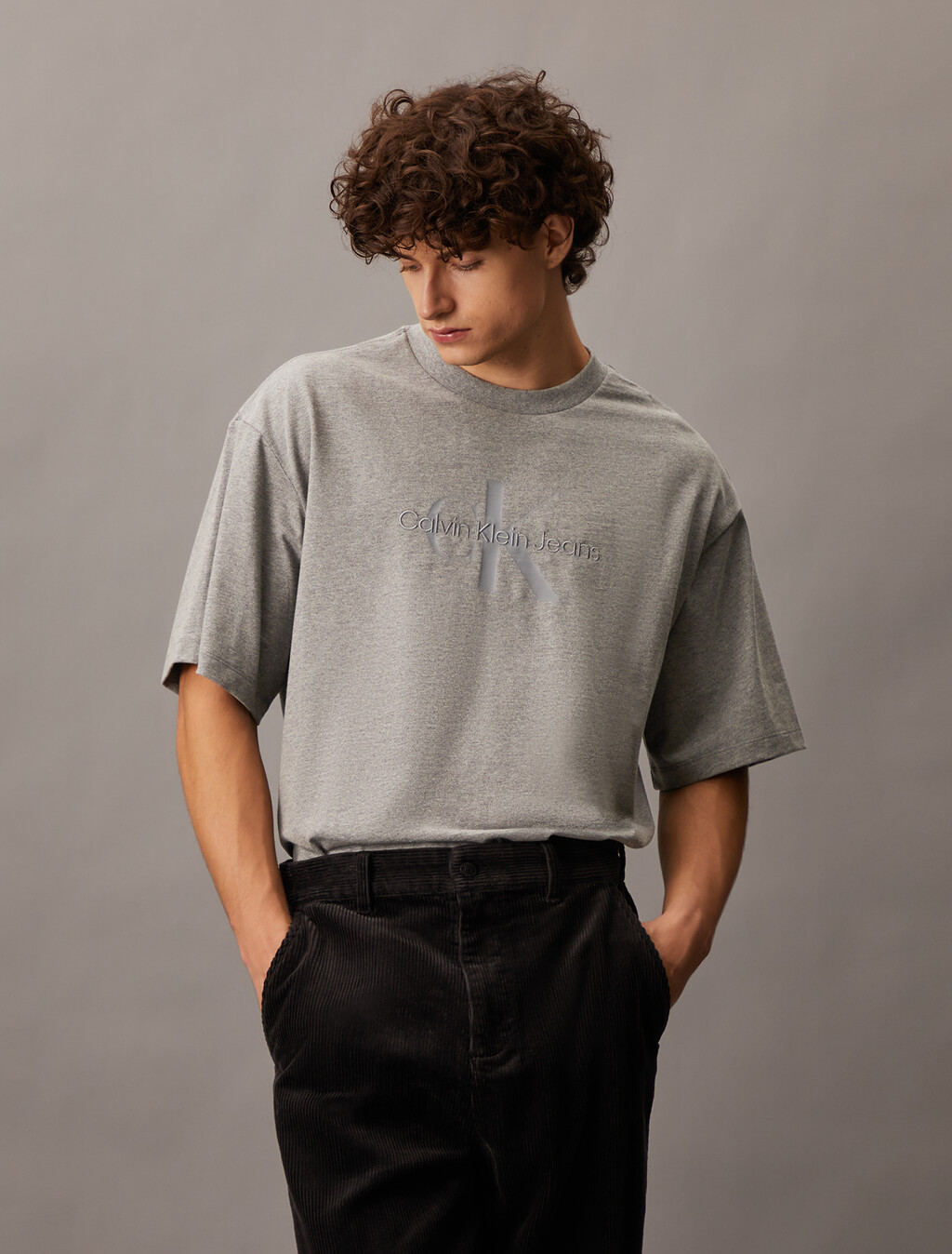 Monogram Regular Tee, Med Grey Htr, hi-res