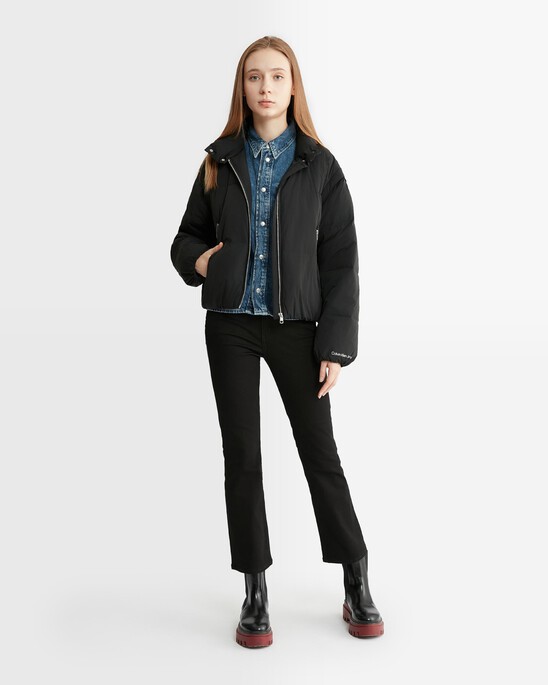 Feminine Detailing 輕盈羽絨外套