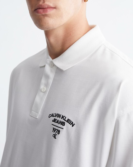 VARSITY 弧形標誌 POLO 衫