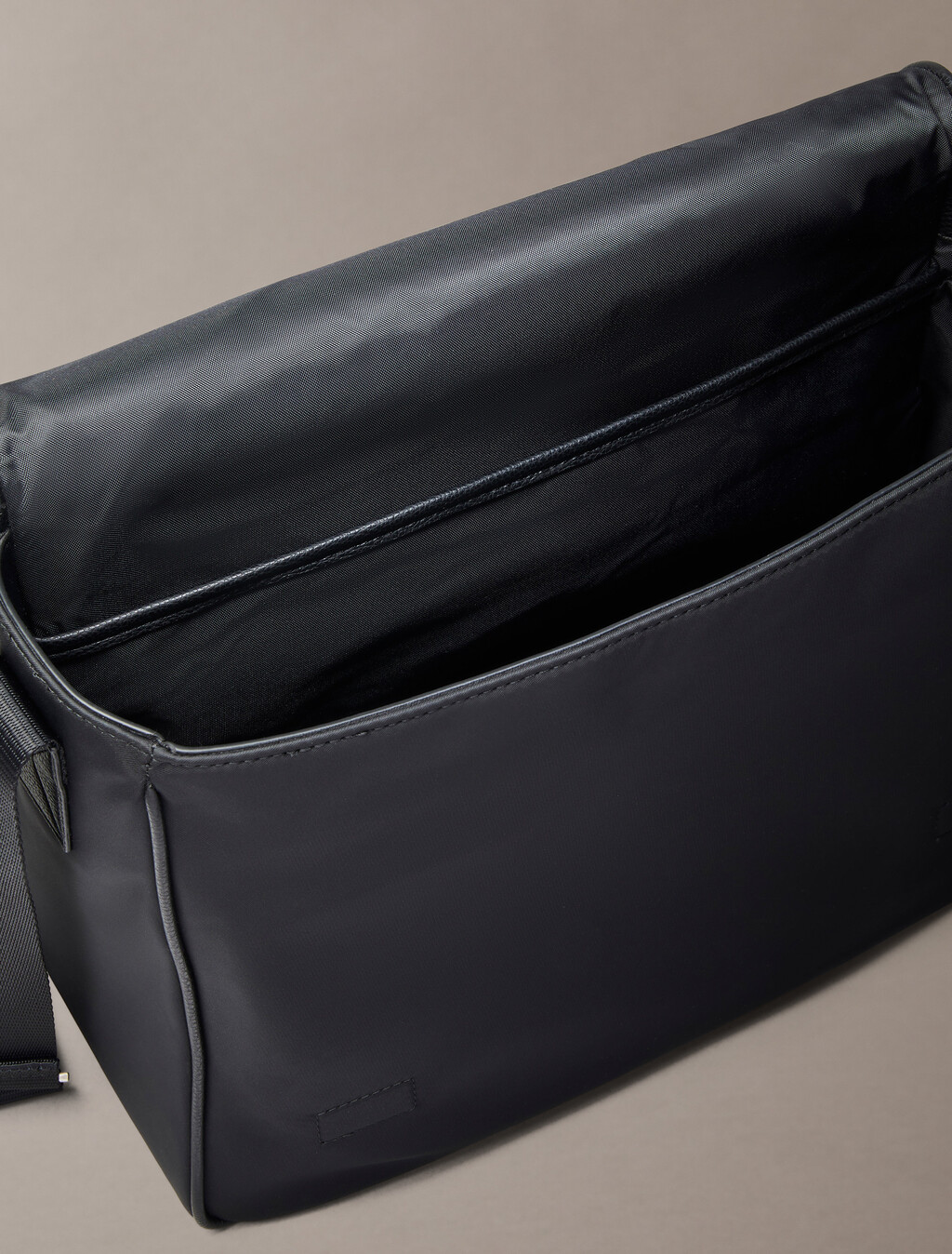 Laptop Messenger Bag, Black, hi-res