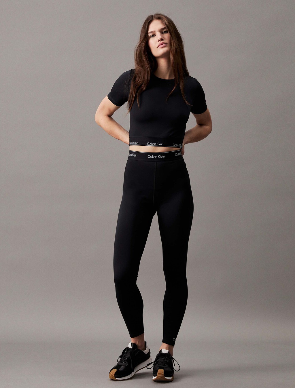 Modern Sport 運動短袖 T 裇, Black Beauty, hi-res