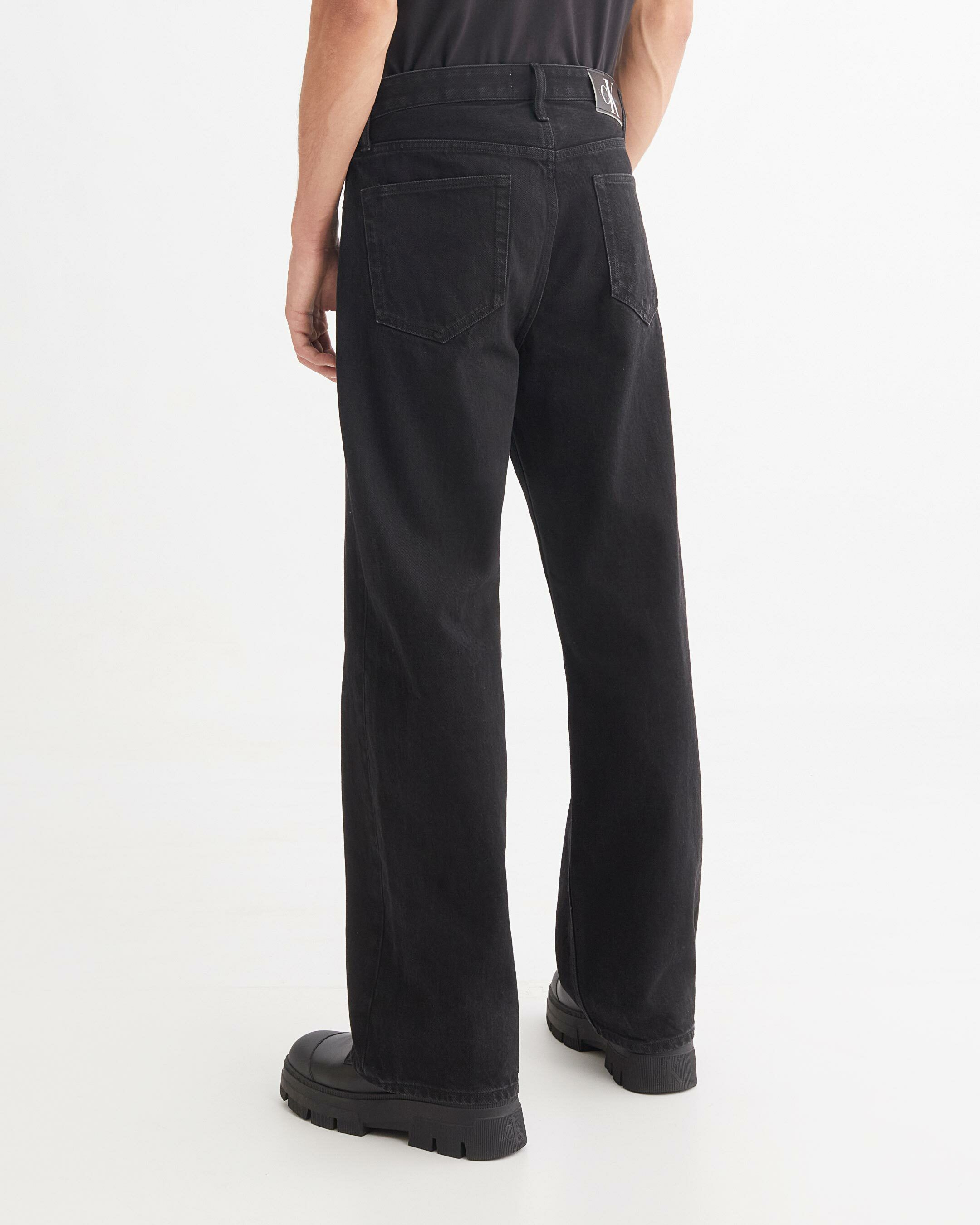 Sustainable Loose Jeans