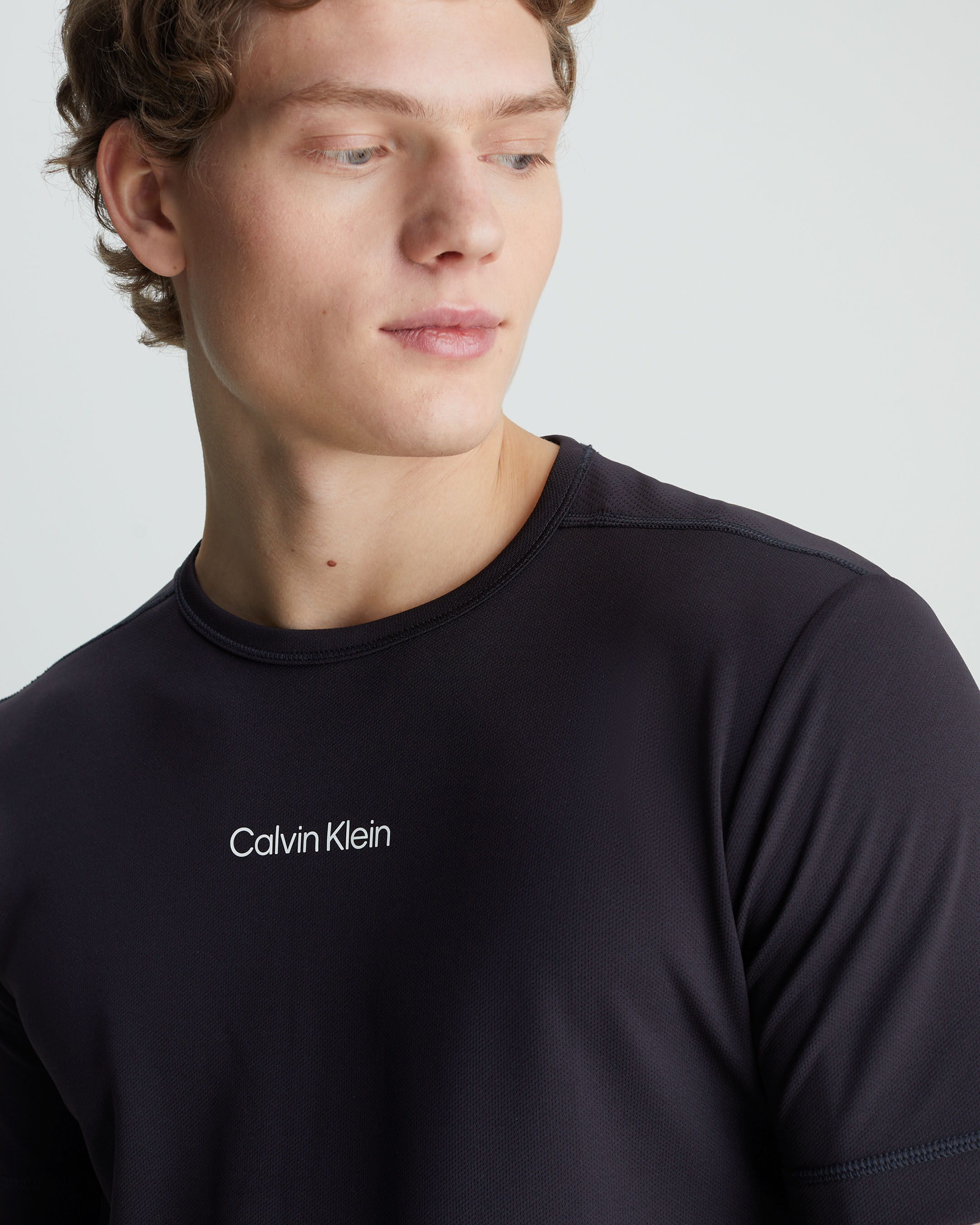 T shirts Calvin Klein Taiwan
