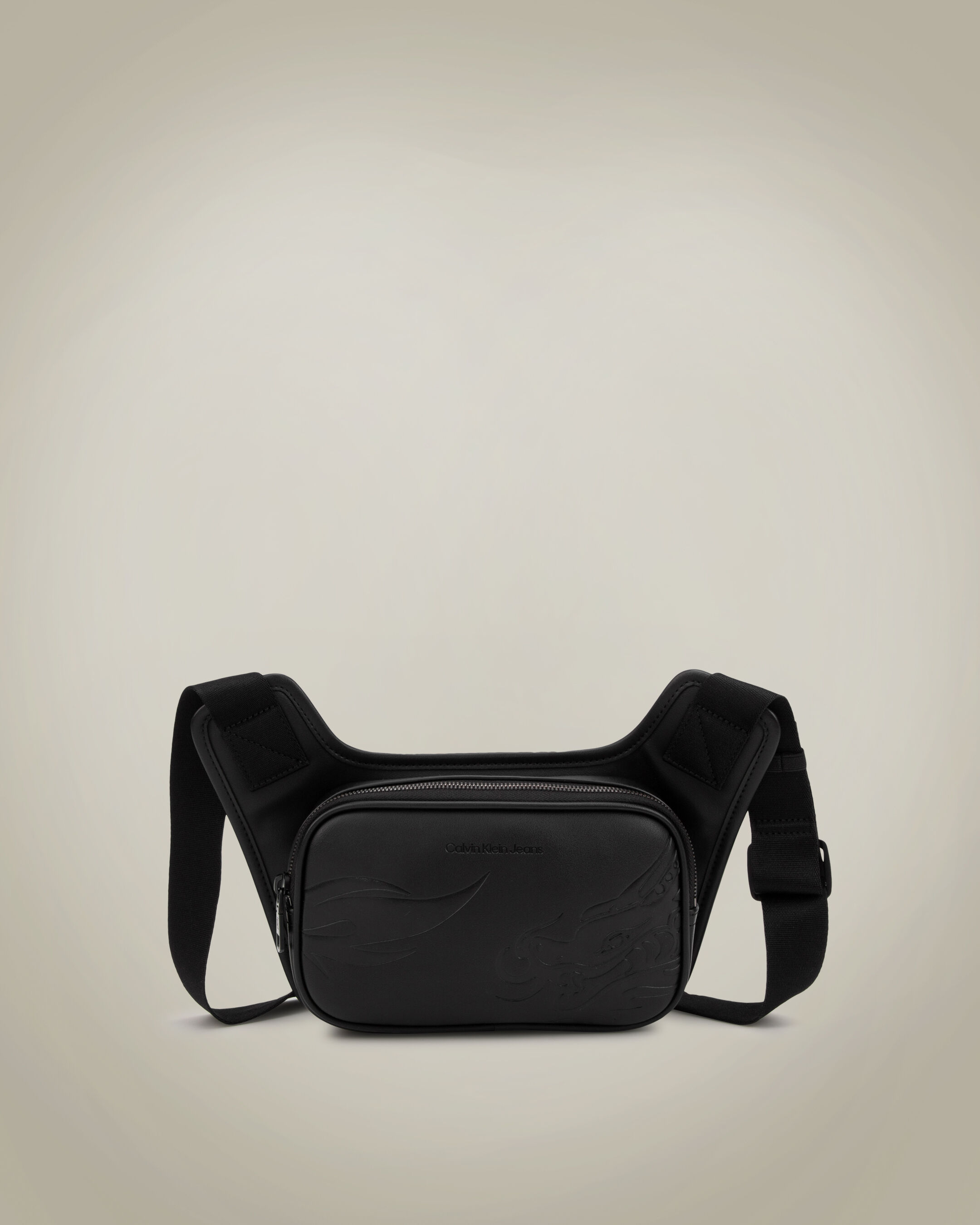 Calvin klein platinum sale label olivia shoulder bag