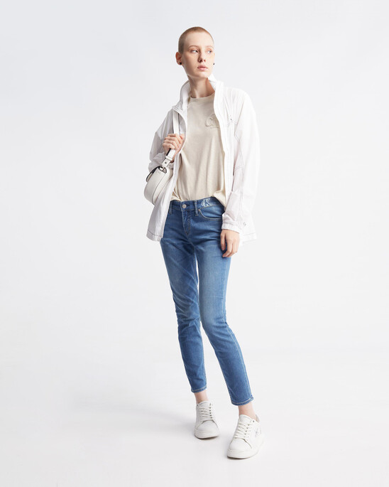 MODERN WORKWEAR 超輕風衣