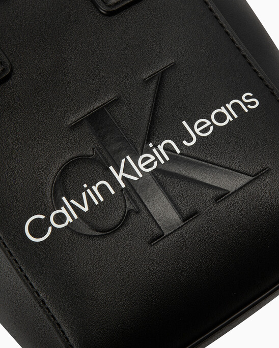 CKJ SCULPTED Monogram 微型托特包