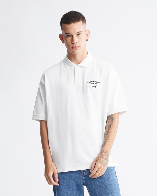 VARSITY 弧形標誌 POLO 衫