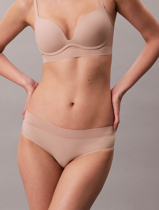 Invisibles 托高深 V 胸罩