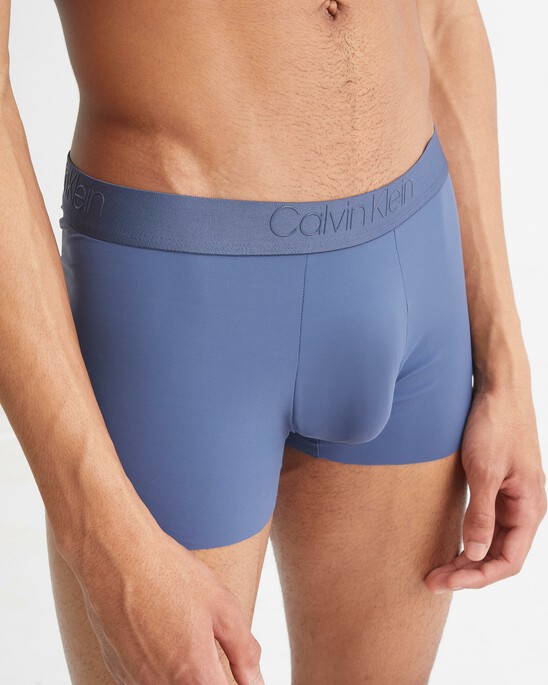 Calvin Klein CK Black Raw Cut 回收低腰貼身四角褲